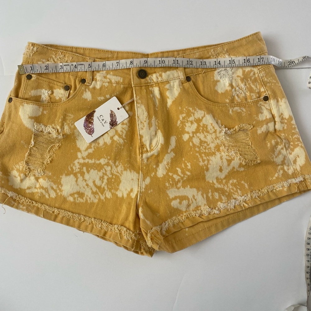NWT Chelsea & Violet Tie Dye distressed washout jean shorts size 31 - Picture 11 of 12